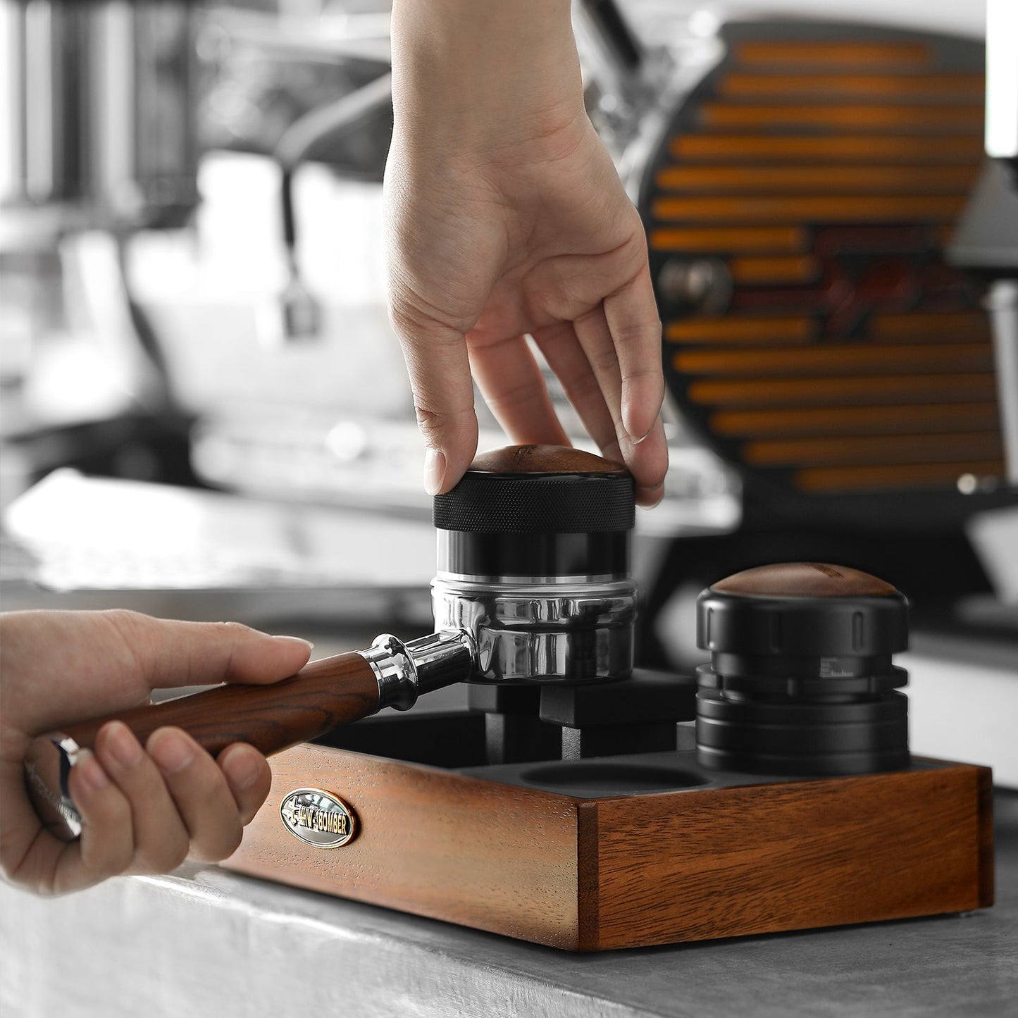 MHW-3BOMBER ESPRESSO TAMPING STATION COFFEE PORTAFILTER HOLDER