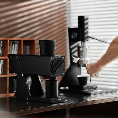 MHW-3BOMBER F74 NAVIGATOR ELECTRIC COFFEE GRINDER - BLACK
