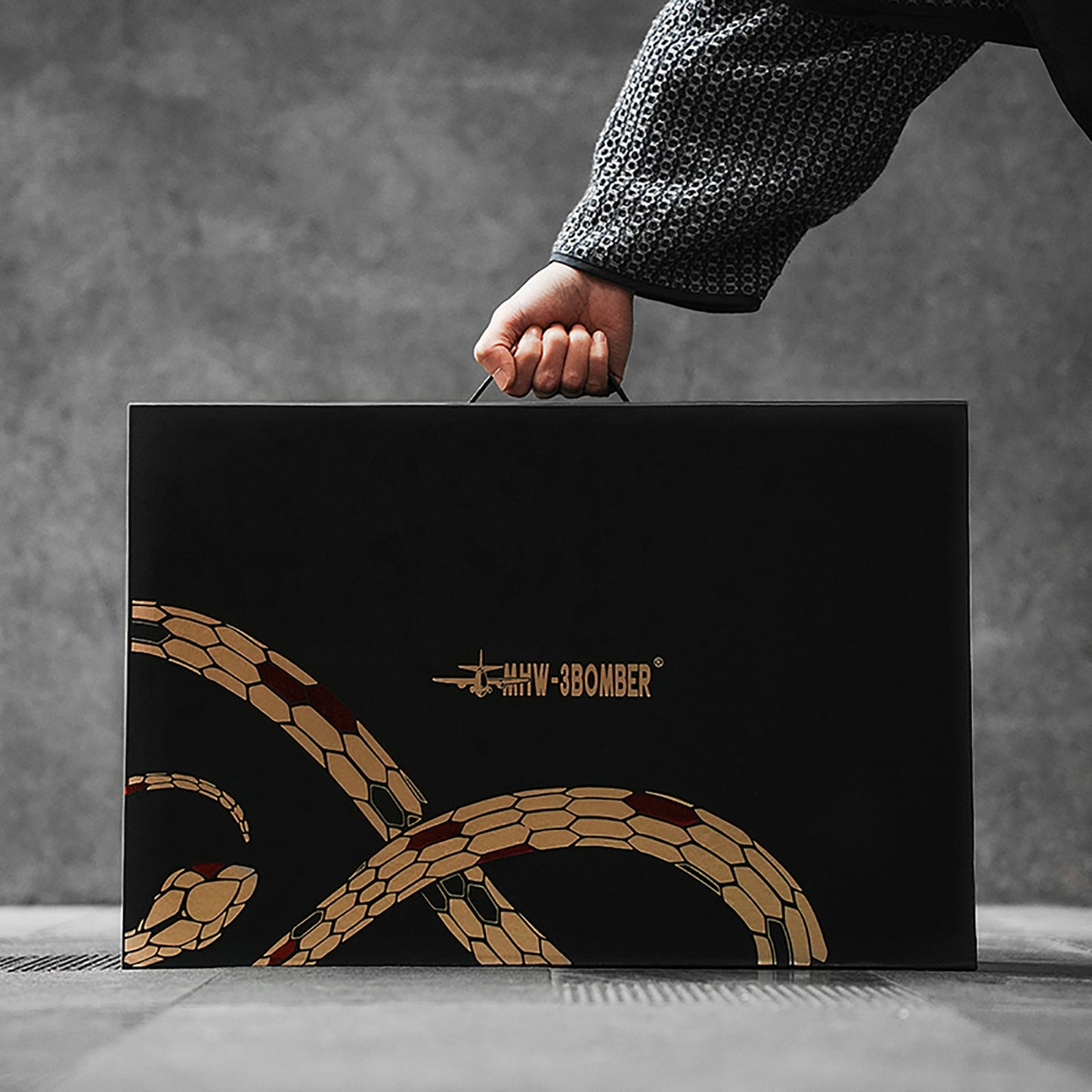 MHW-3BOMBER SERPENT COLLECTION POUR OVER COFFEE GIFT BOX