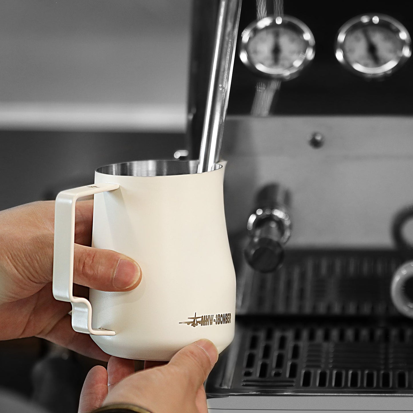 MHW-3BOMBER TURBO MILK PITCHER OFF WHITE