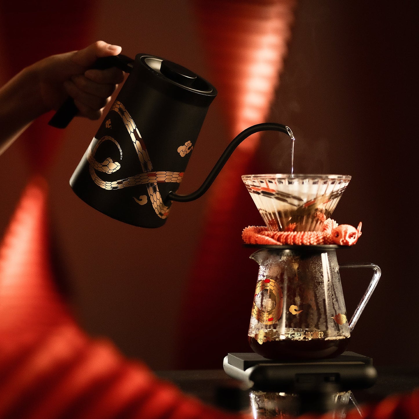 MHW-3BOMBER ELF COFFEE SERVER - SERPENT COLLECTION
