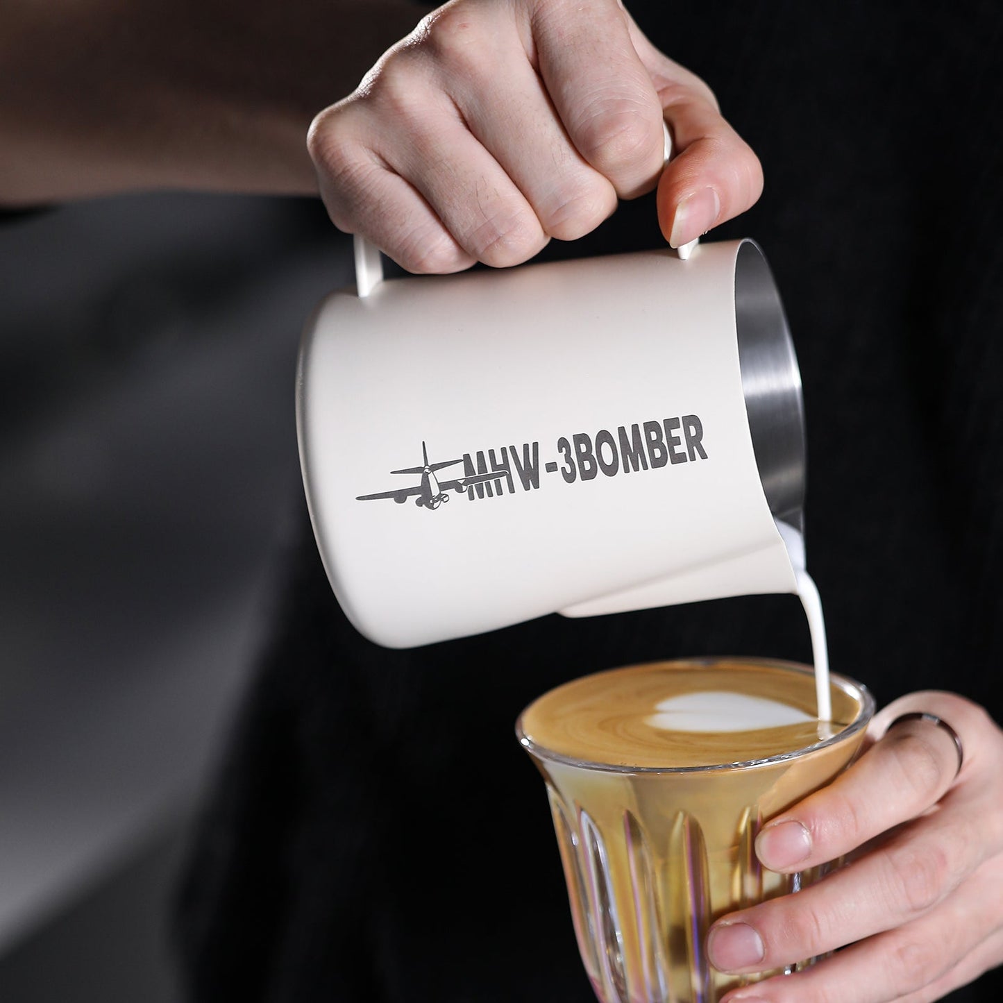 MHW-3BOMBER MILK FROTHING PITCHER 3.0 WHITE